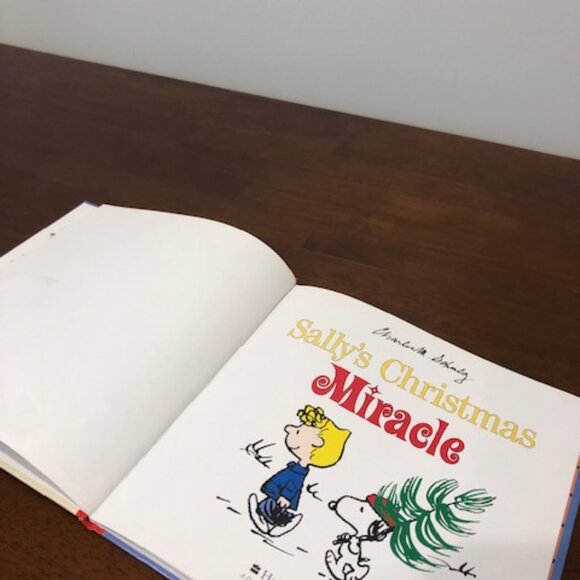 Sally’s Christmas Miracle Peanuts Hardcover Vintage Book - Picture 8 of 13